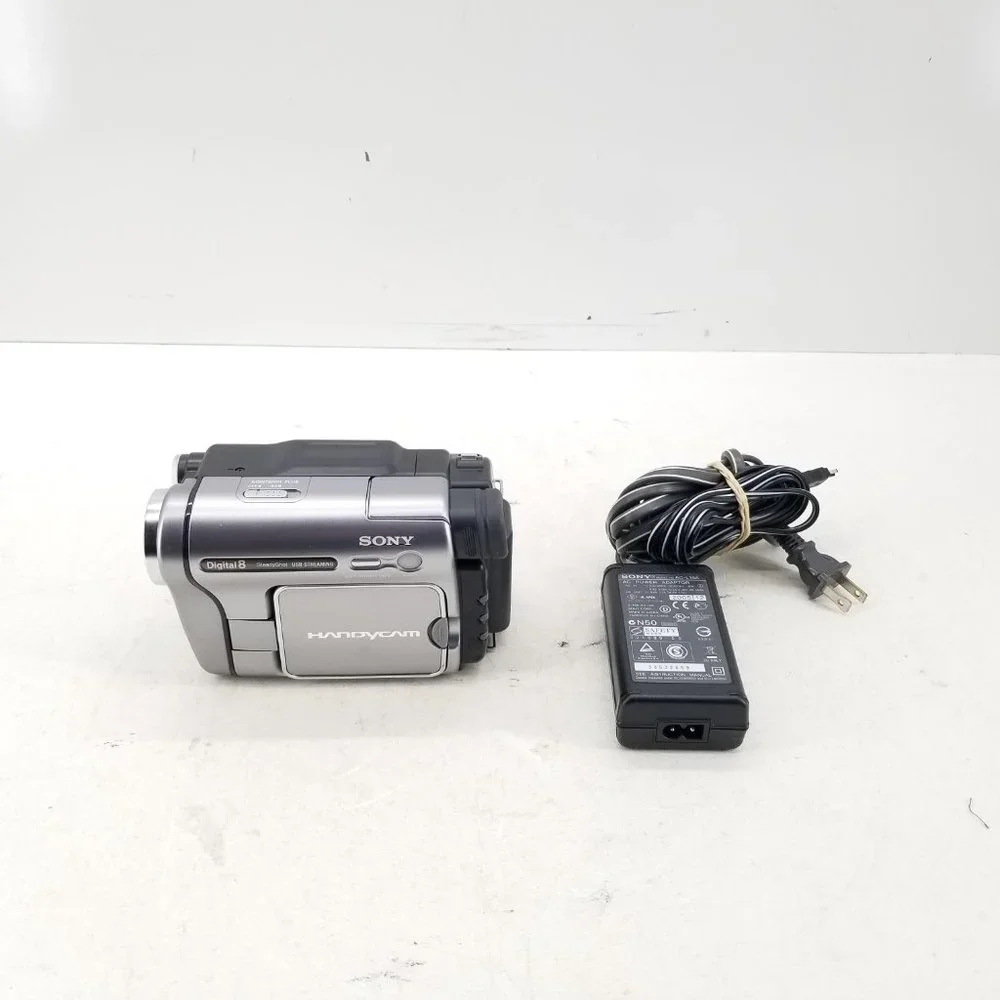 Sony compact handycam